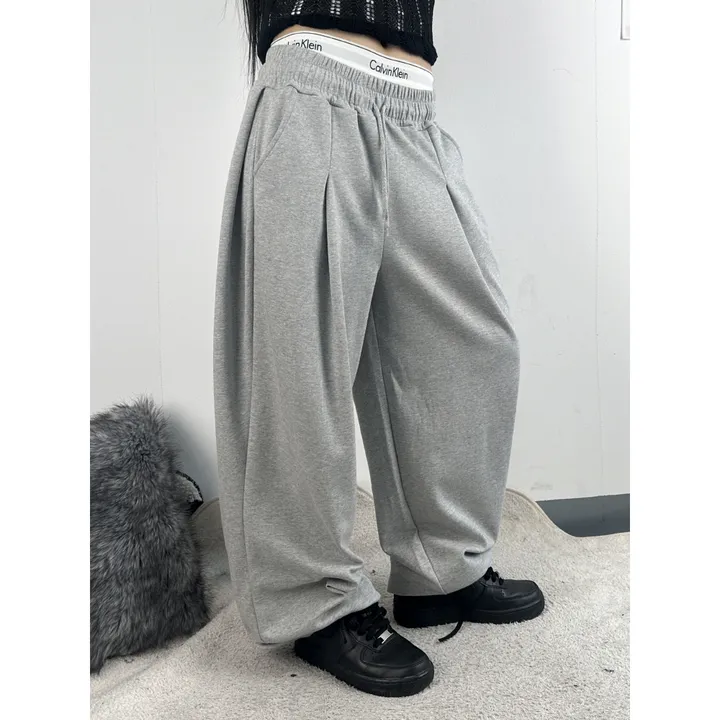 ❤️‍🔥기모선택│업그레이드 ver.│누적판매1,000 돌파 기념│4size!❤️‍🔥[UNISEX/기획특가]사이드 폴드 핀턱 스트링 루즈 와이드 벌룬 트레이닝 팬츠(2color) 상세 이미지 44