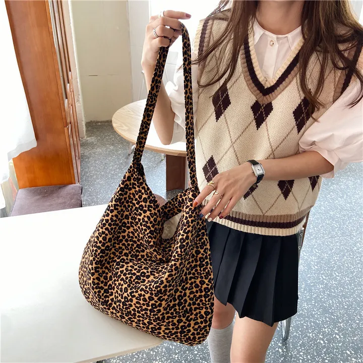 🥰당일출고✅ 에코백🎀 가벼운가방 데일리백 보조가방 산책가방 숄더백 시장가방 장바구니 쇼퍼백 비치백 대학생 캐주얼 빈티지 쇼핑백 대용량 숙녀용 레퍼드 크로스백2 상세 이미지 20