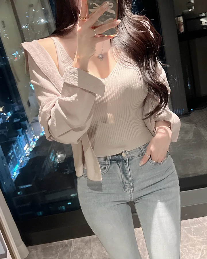 [투피스SET🎀] 브이넥 니트 끈나시 셔츠 셋업 SET [2color] 상세 이미지 3