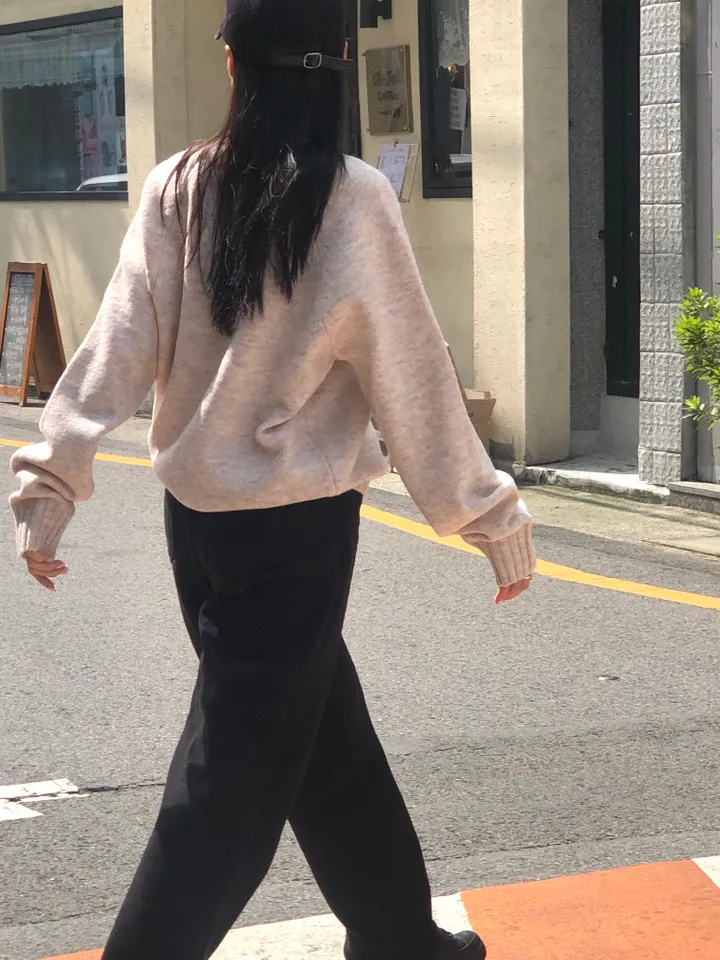[*주문폭주*/9colors🍂] 아방핏 기본 브이넥 니트 (쫀쫀 폭닥 기본템 가을 무지니트 남여공용 유니섹스 핏보장) 상세 이미지 18