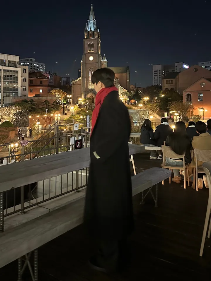 룩 다트 맥시 오버핏 울 코트 상세 이미지 17