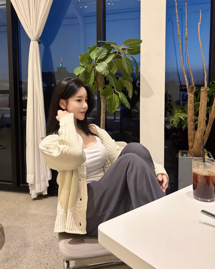 루어 케이블 브이넥 가디건 / 2color 상세 이미지 3