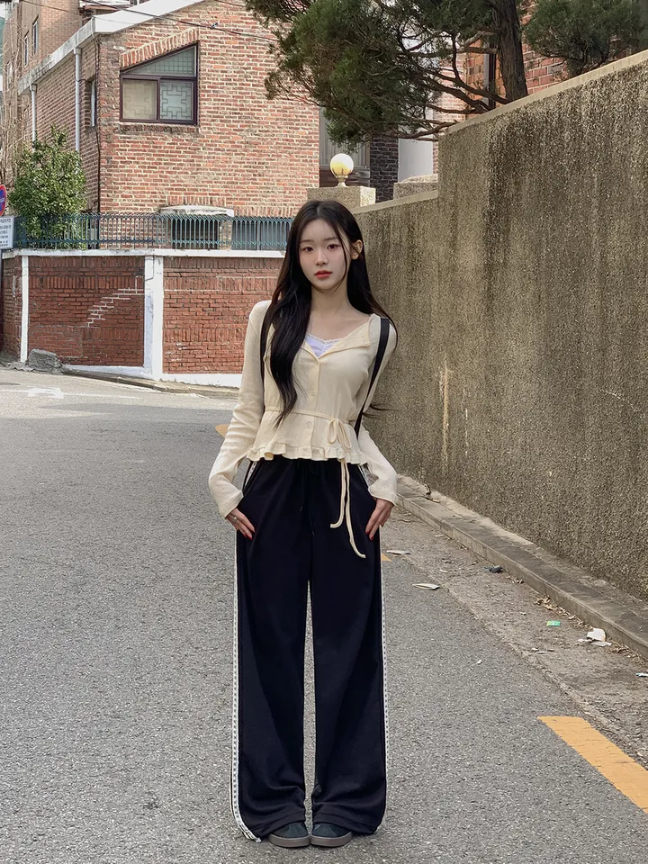 [머플러set/파스텔색감] 아투 라운드넥 펀칭 아일렛 프릴 여리핏 긴팔 가디건 3colors 상세 이미지 24