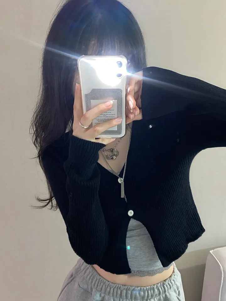 [봄신상🌷/색감보장/부드러워요☁]블라썸 브이넥 투버튼 골지 크롭 가디건 상세 이미지 18