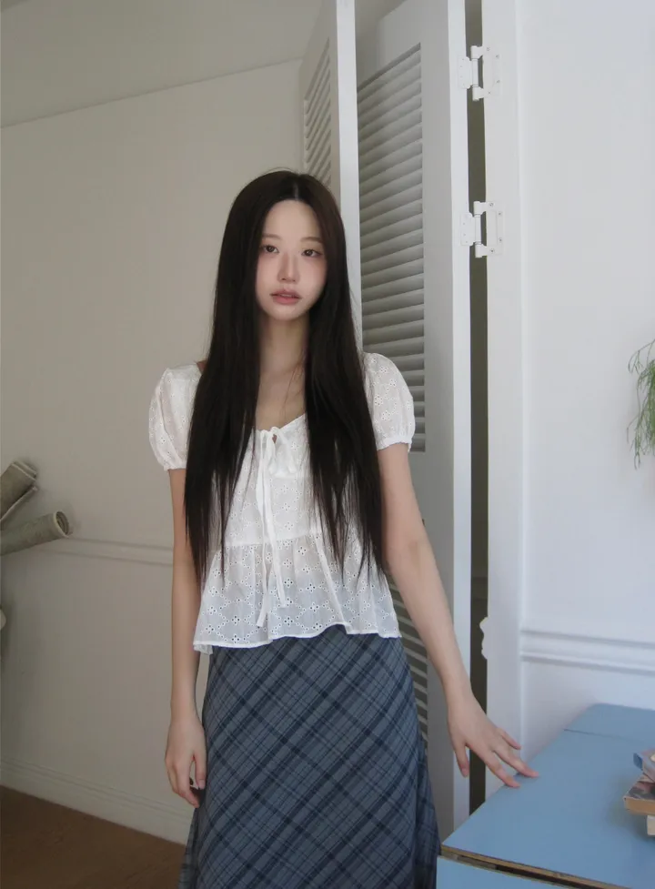 민소매 모델 착용 이미지-S1L17