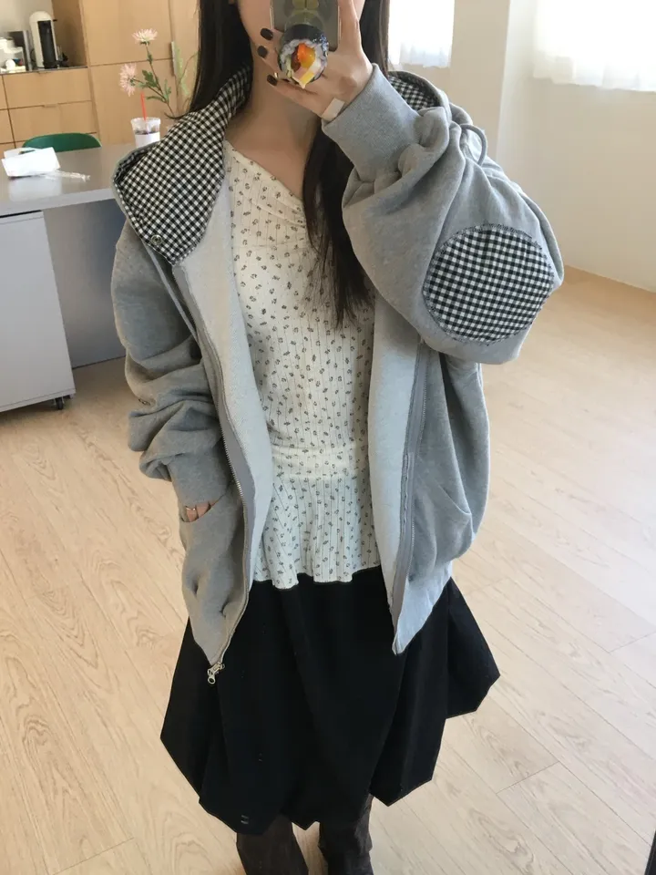 (*주문폭주 입고지연*)(2 color) 체크 패치 투웨이 후드집업 상세 이미지 15