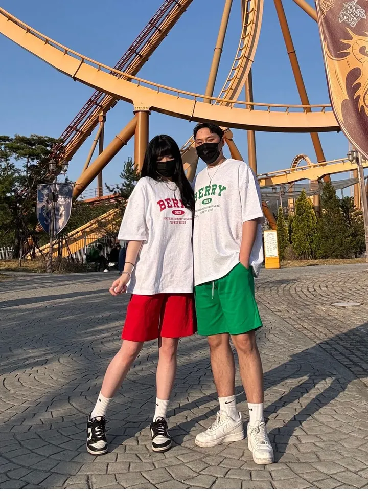 [세트가격🍓/4컬러]베리 남녀공용 커플 빅사이즈 반팔 반바지 세트 국내제작 꾸안꾸 반팔티 팬츠 셋업 커플룩 시밀러룩 츄리닝세트 반소매 여름 마실룩 여행 커플세트 상세 이미지 26