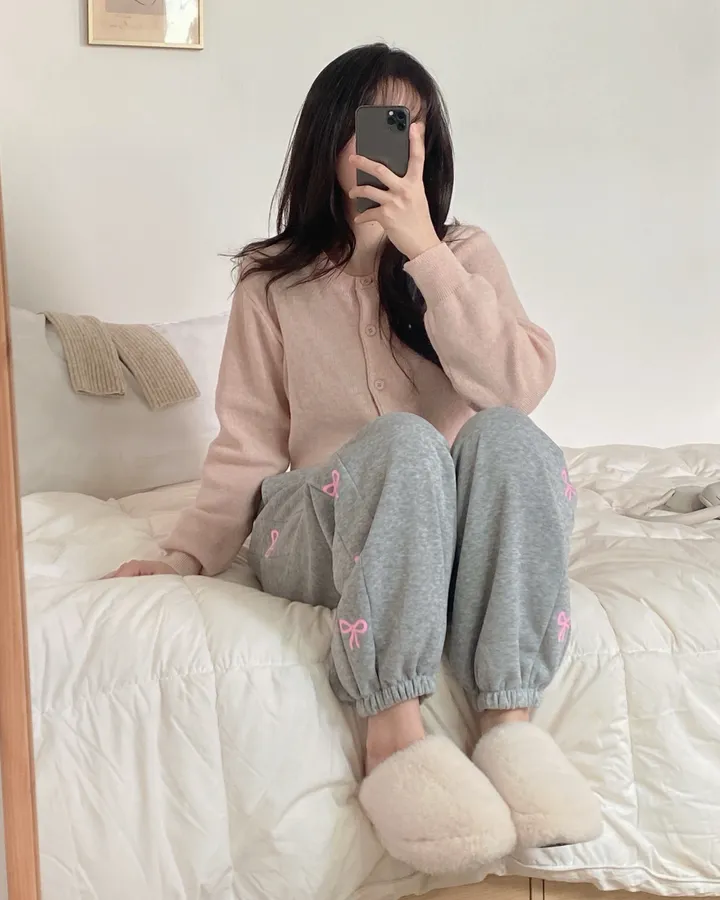 [데일리/인생핏] 라운드 무지 기본 긴팔 니트 가디건 상세 이미지 12
