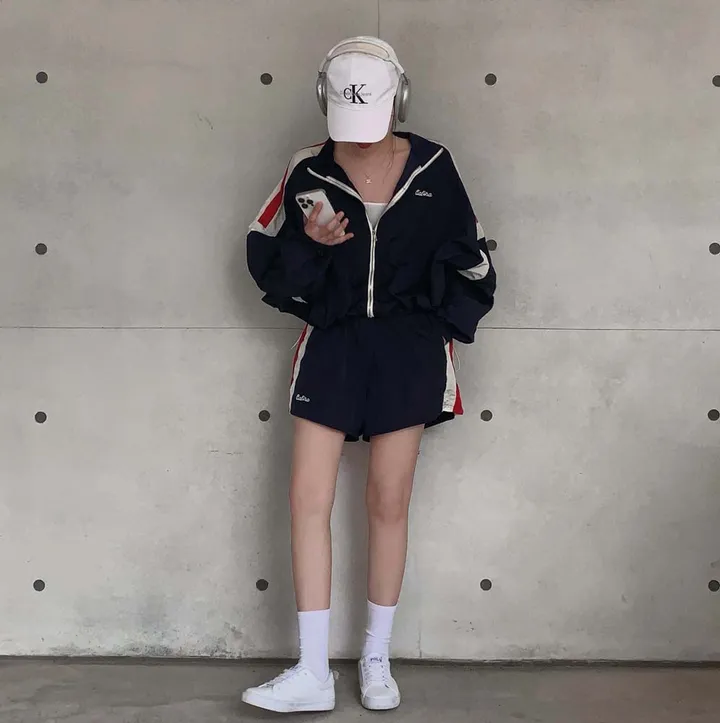 [✨2천장돌파✨]최애핏, 바스락 오버핏 바람막이 배색 집업 반바지 트레이닝 투피스 세트 상세 이미지 28