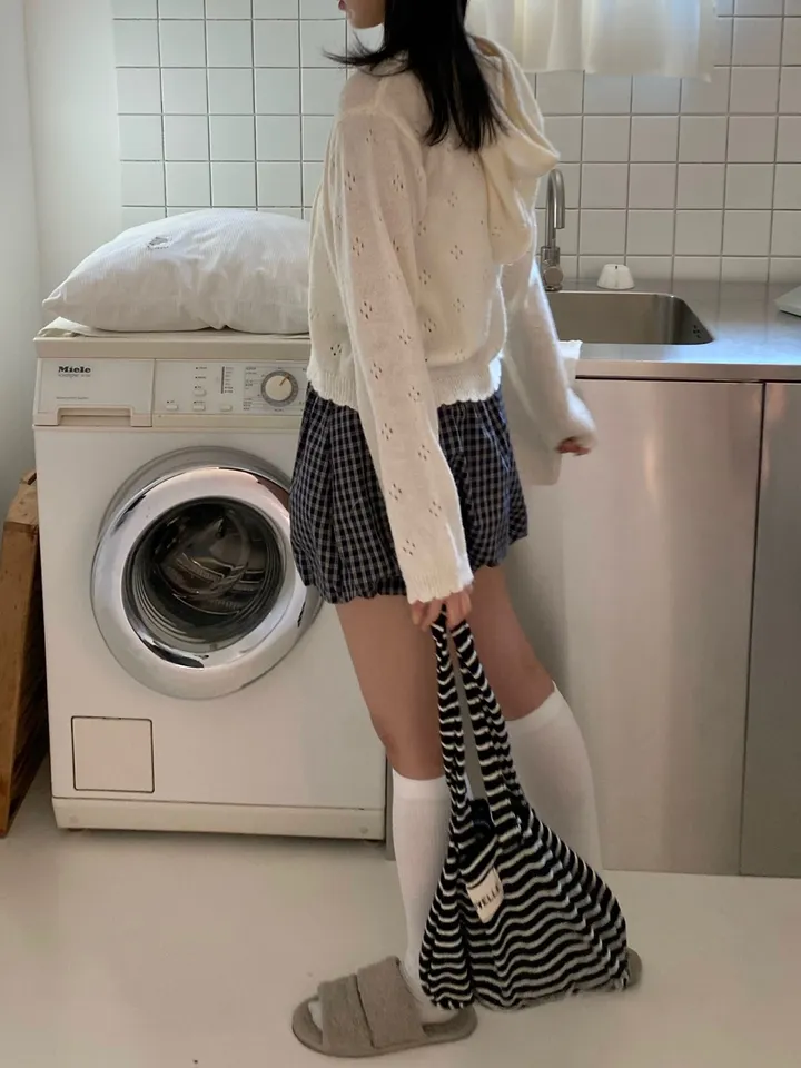 [💖뽀송/주문폭주]버터 플라워 펀칭 루즈핏 아방핏 단추 여리여리 니트 후드 가디건 상세 이미지 28