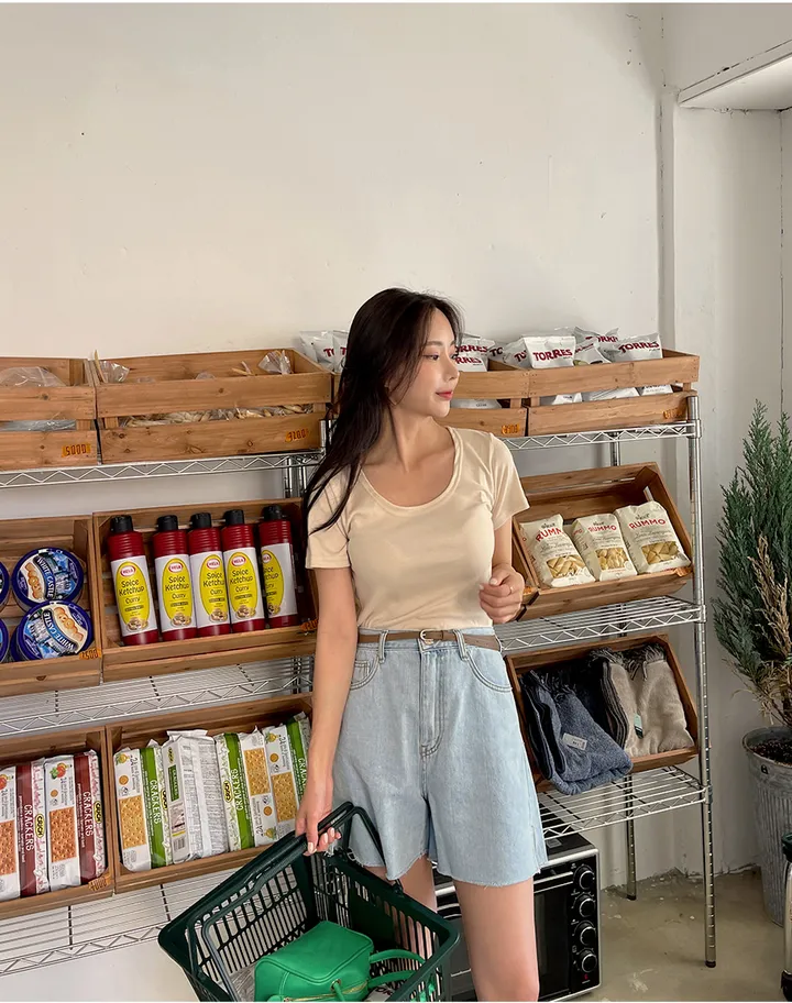 [44-110] [9천장 돌파✨] 유리빈 스판 U넥 슬림핏 크롭 티셔츠( 여름/데일리룩/여행룩/휴가룩/흠뻑쇼/워터밤/빅사이즈/110사이즈/자체제작/크롭/스판/스판좋은/쫀쫀한/쿨링/아이스/기본템/레이어드/베이직/부드러운 ) 상세 이미지 93