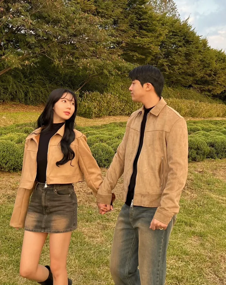 당일출고![단독/시밀러룩] 봄 가을 스웨이드 자켓 크롭 오버핏 워싱 청치마 청바지 커플룩 상세 이미지 14