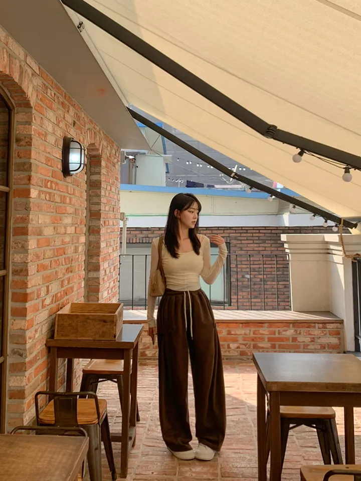기모추가🔥[인생핏✨2way] 허리밴딩 비조 트레이닝 와이드 팬츠 투웨이 스냅버튼 절개 하이웨스트 롱 일자 츄리닝 바지 하의 체형커버 코튼 면 Y2K 공항룩 봄 간절기 9col 상세 이미지 34