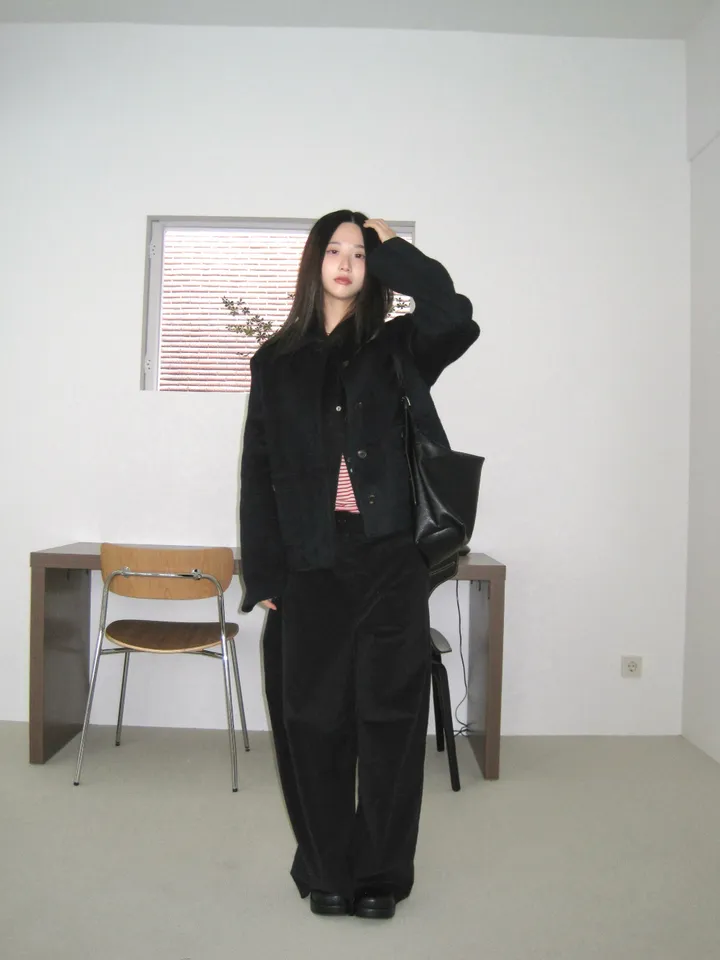 가방 모델 착용 이미지-S1L45