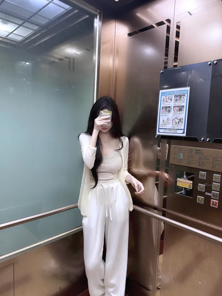 청순아련🩷몽실니트* 구르미 가디건 - 2color /퐁신 아방 슥걸치는 가디건 가을가디건 니트가디건 가을니트 시스루가디건 볼레로가디건 가을아우터 오버핏 박시 브이넥 상세 이미지 5