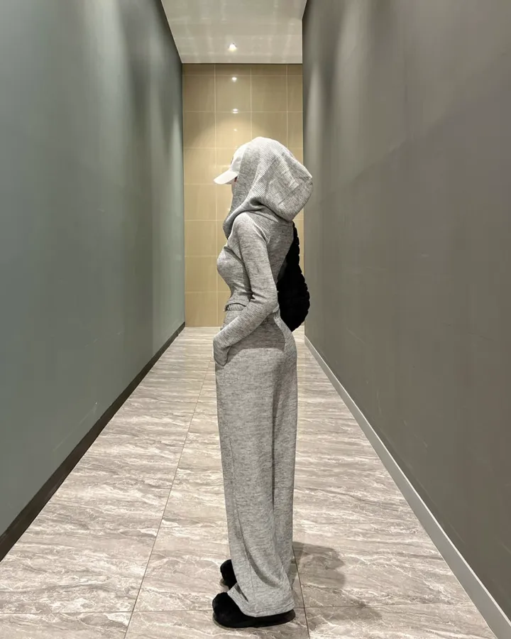 *봄ver* [MADE:컬러추가] #-3kg!! 슬림 빅후드ver.1 오프숄더 셋업 (5color) 슬림핏 크롭 후드집업 오프숄더집업 롱 와이드팬츠 트레이닝세트 상세 이미지 17