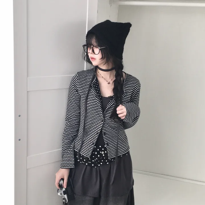 [반전 도트안감🖤/뒷태패치 포인트!!] 빈티지 감성 낭낭🪽 도트안감 패치 단가라 스트라이프 긴팔 가디건 엔젤코어 상세 이미지 8