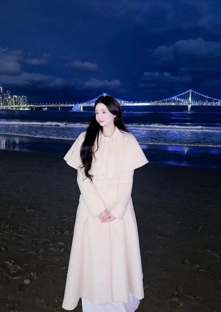 [빠른배송💗/기획특가💗] 벨 블랑쉬 케이프 스노우 아이보리 벨트 플레어 롱 코트 (high quality - 아이,핑크 고퀄리티 겨울 한겨울 방한 연말룩 페이크퍼 에코퍼) 상세 이미지 63