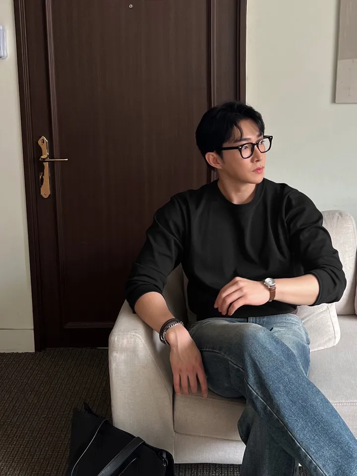 소가죽 원형 손목시계 사각 소가죽 데일리 심플 가죽시계 메탈 레더 남친룩 하객룩 봄 가을 상세 이미지 56