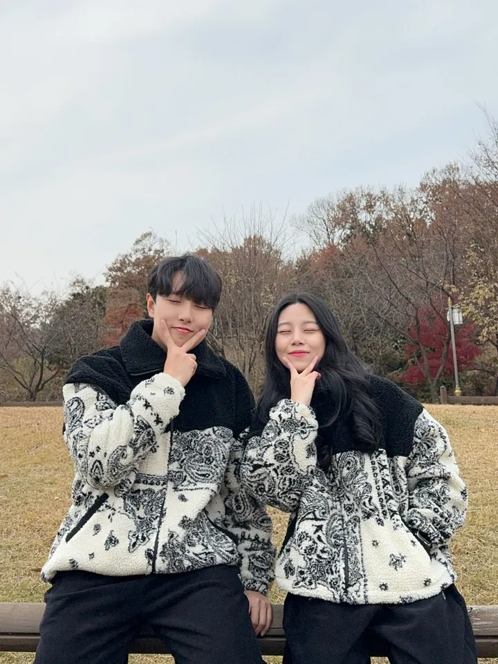 [고퀄리티🖤] 겨울 페이즐리 양털 크롭 후리스 하이넥 집업 뽀글이 유니크 커플 시밀러룩 상세 이미지 22