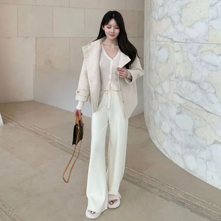 [겨울신상✨] 후드 숏코트 / 코트 후드코트 떡볶이코트 겨울코트 겨울자켓 핸드메이드 코트 숏코트 퍼코트 모직코트 울코트 연말룩 벨트코트 밍크코트 롱패딩 숏패딩 코듀로이 기모 케이프코트 망토코트 숄코트 무스탕 퍼자켓 더블코트 하프코트 기모 후드롱코트 겨울 상세 이미지 22