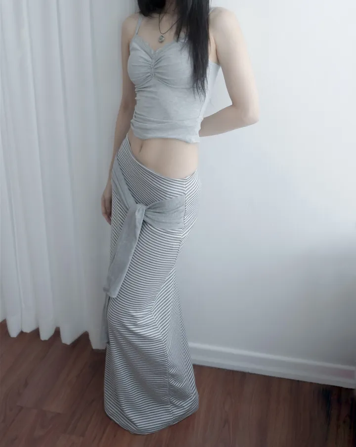 민소매 모델 착용 이미지-S1L15