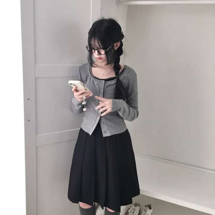 [러블리/레이스🖤/슬림핏] 라운드 스퀘어 레이스 골지 가디건 상세 이미지 7