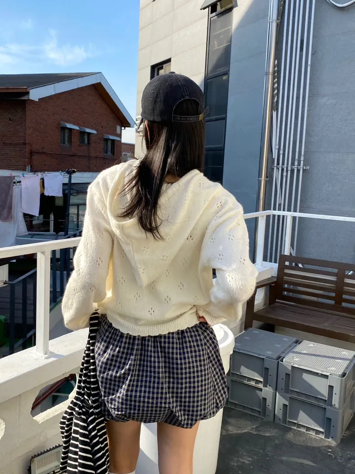 [💖뽀송/주문폭주]버터 플라워 펀칭 루즈핏 아방핏 단추 여리여리 니트 후드 가디건 상세 이미지 11