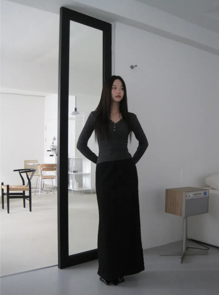 긴팔 티셔츠 모델 착용 이미지-S1L51