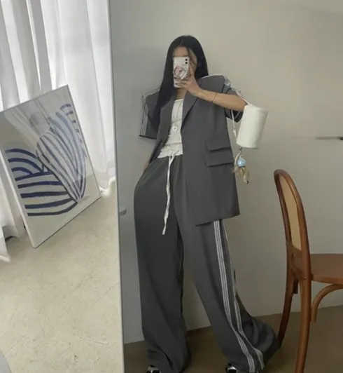 *(기획특가/퀄리티굿)* 헹거칩 레이스 트랙라인 수트세트 반팔자켓 루즈핏 오버핏 박시핏 하프자켓 슬랙스 바지 셋업 와이드팬츠 일자바지 하객룩 출근룩 데이트룩 상세 이미지 5