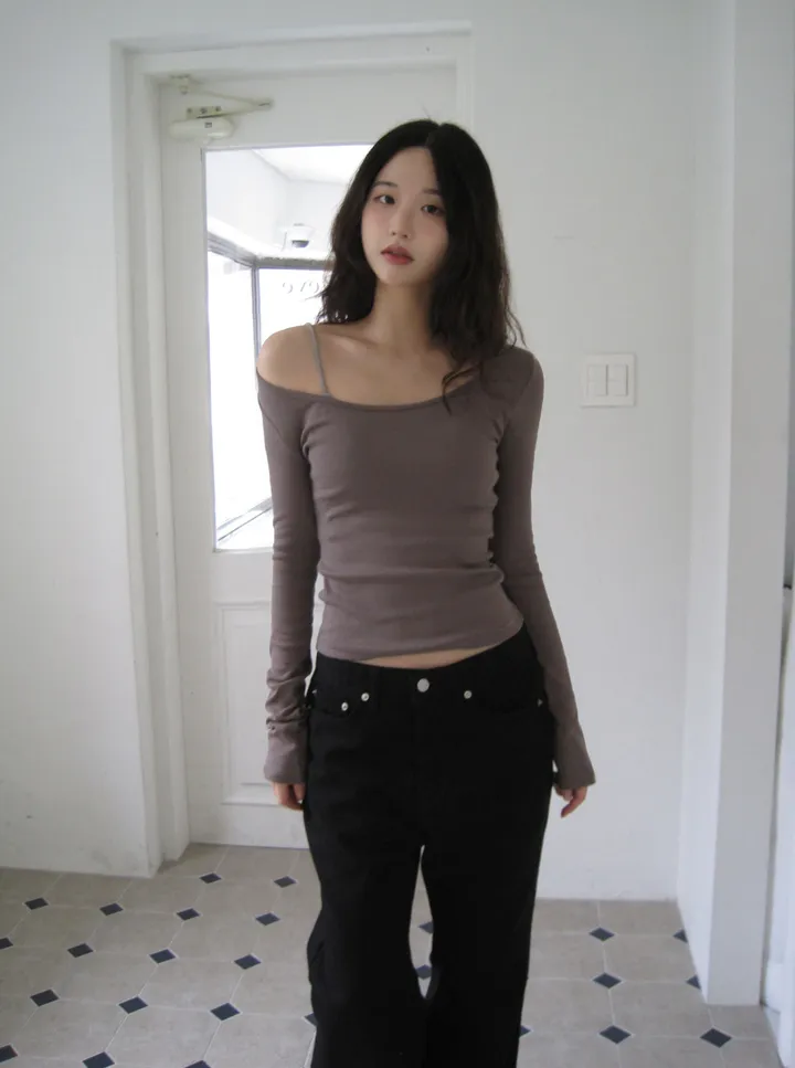 긴팔 티셔츠 모델 착용 이미지-S1L35