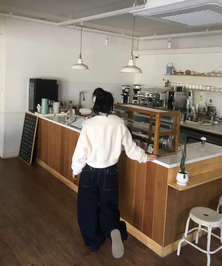 [핏,퀄보장👍/털빠짐X] 후리스 몽글 폭닥 밍크 투웨이 데일리 카라 하이넥 크롭 양털 집업 상세 이미지 16