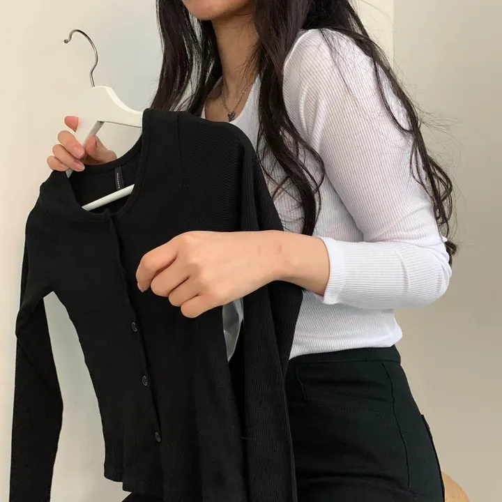 [가격실화?] 꾸안꾸 슬림핏 골지 크롭 단추 가디건 상세 이미지 20