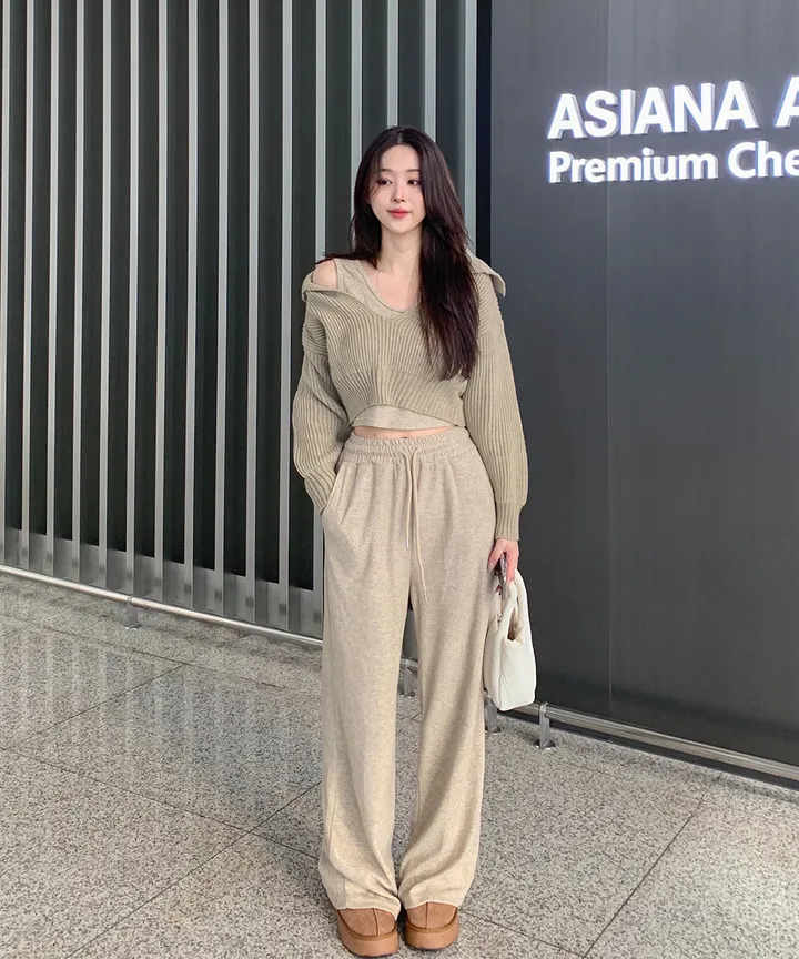 [묶음할인/누적1만🔥무광ver] 쏘힙!! 하이넥 숏 오버핏 크롭 레더 패딩 루즈핏 매트 가죽 점퍼 숏패딩 크롭패딩 레더패딩 가죽패딩 5COL 상세 이미지 29