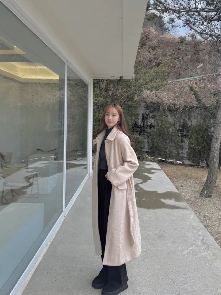 하이넥 부클 뽀글이 파스텔 허리 슬림 벨트 맥시 싱글 롱코트(3color)크리스마스룩 연말룩 상세 이미지 18