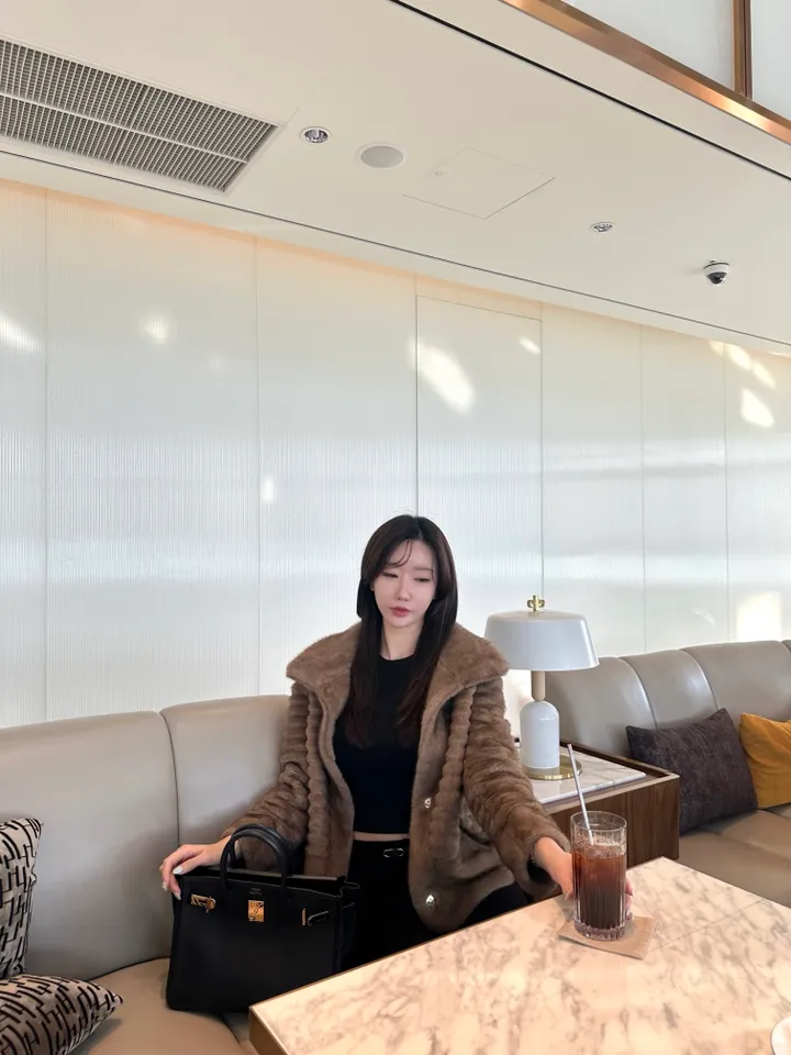 [최저가 보장] FF 페이크 밍크 카라 무스탕 코트 2color 상세 이미지 9
