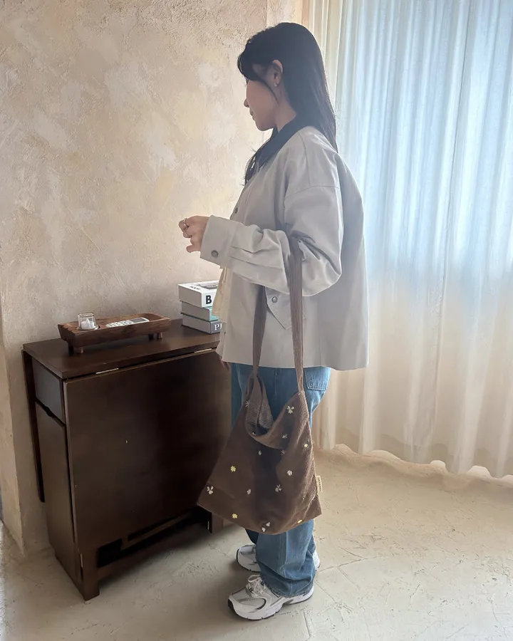 잔꽃 골덴 에코백 코듀로이 자수 숄더백 상세 이미지 10