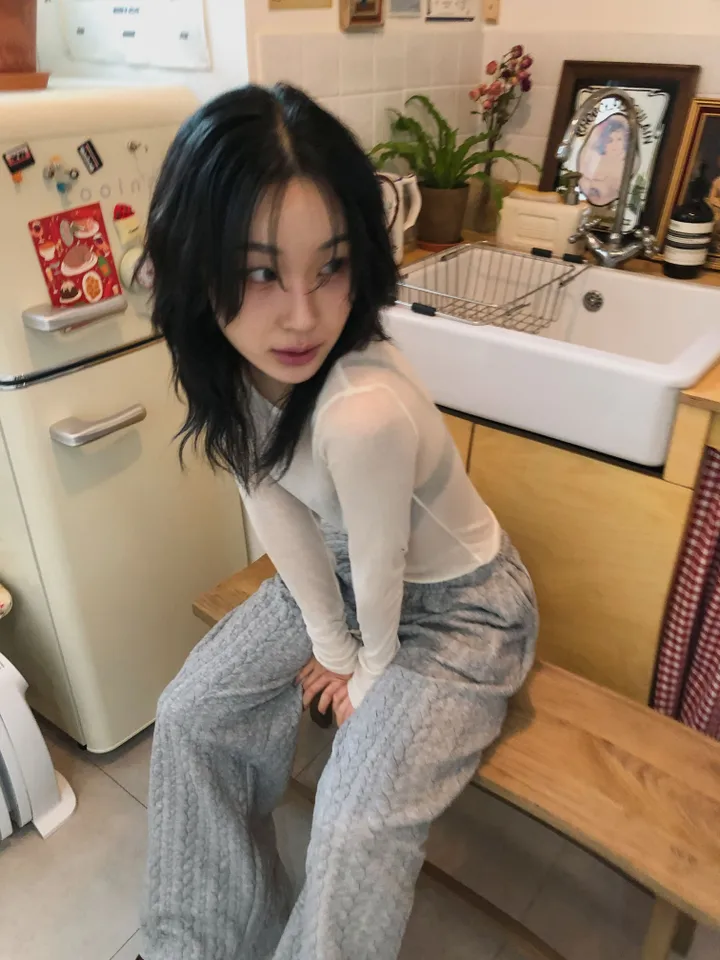 콘차 레이어드 시스루 티셔츠 상세 이미지 5