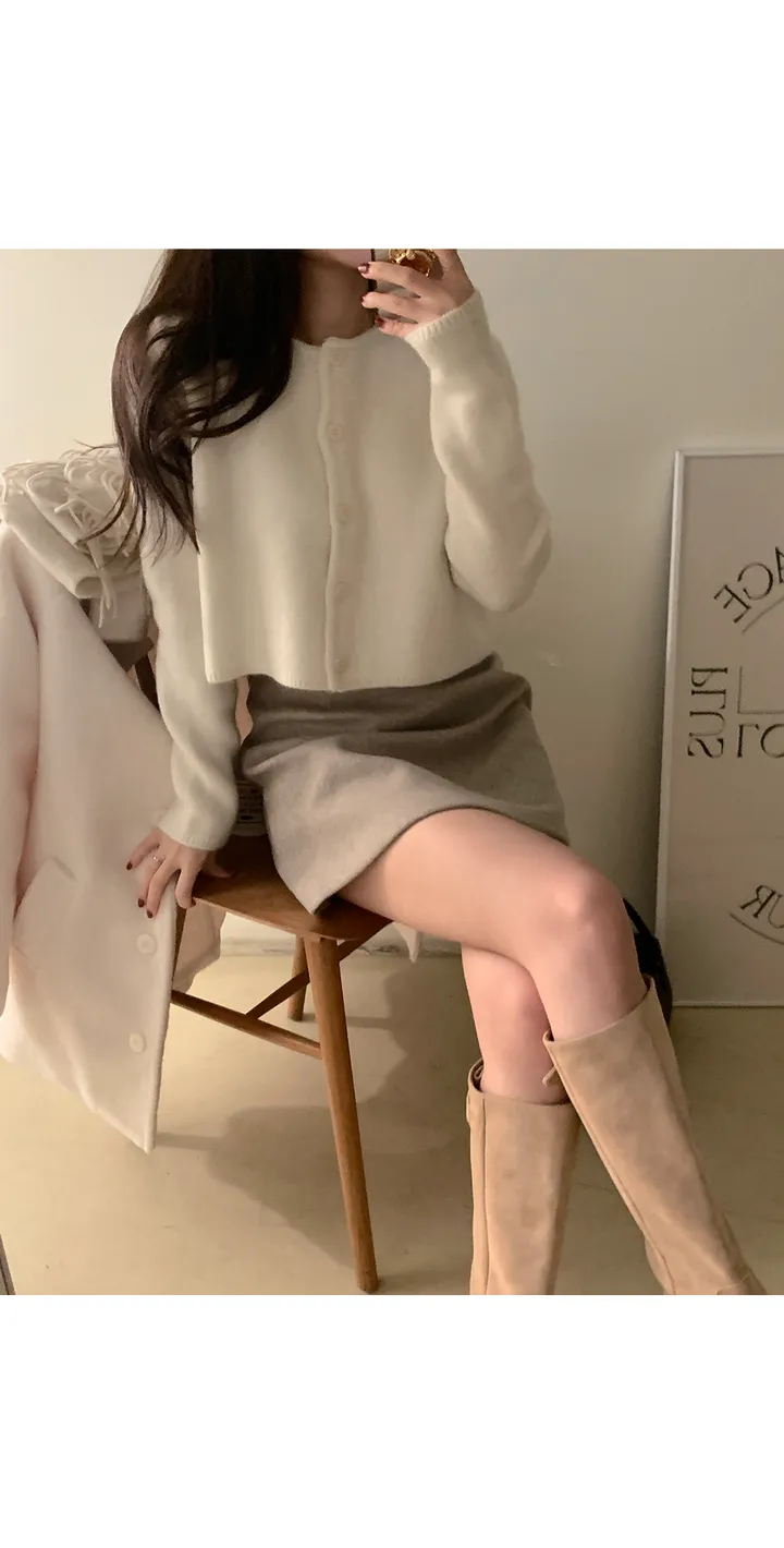 [한정수량/당일출고🖤] 헤어리 폭닥 크롭 니트 가디건 cd (울12%) 상세 이미지 34
