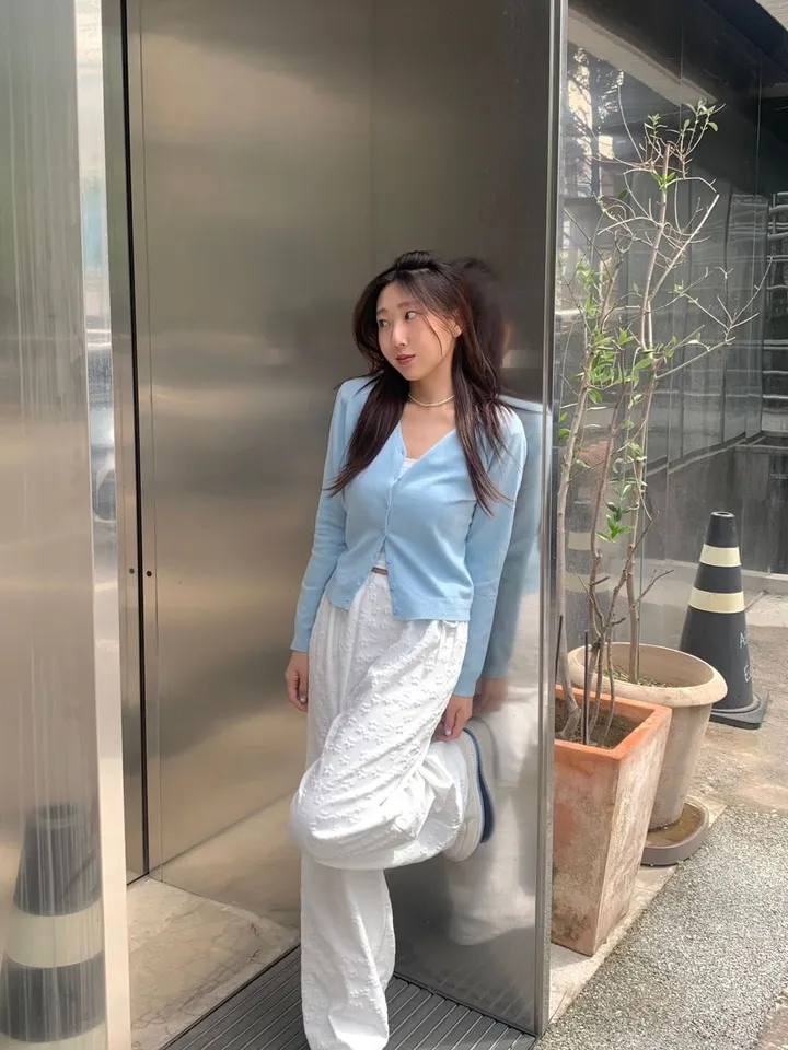 당일발송🔥메르디 브이넥 긴팔 니트 가디건 노랑 레드 화이트 블랙 봄 여름 가을  루즈핏 상세 이미지 61
