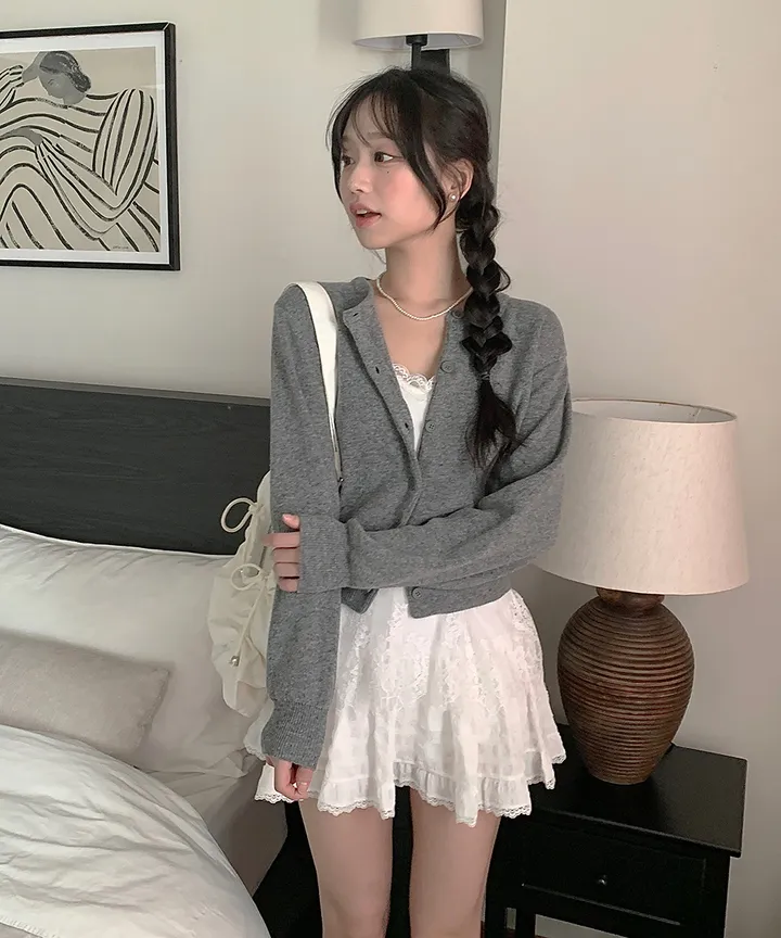 [데일리강추💗] 블러 라운드넥 가디건 봄 가을 / 출근룩 긴팔니트 봄가디건 가을가디건 하객룩 데일리룩 클래식블랑 상세 이미지 4