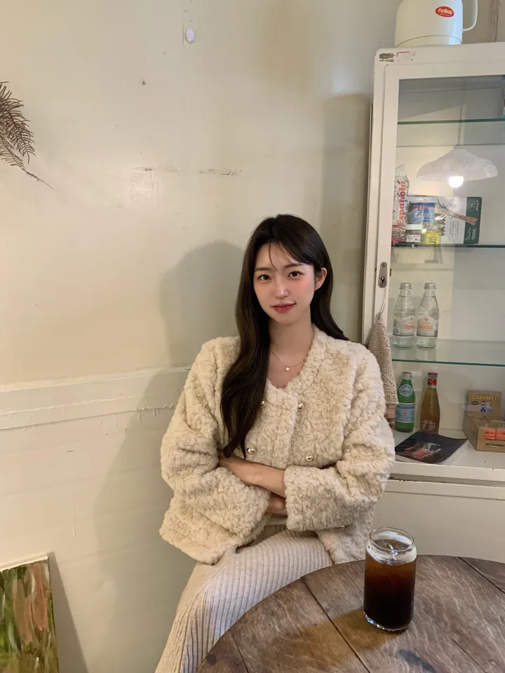 [ 하이퀄리티დ 하객룩] 밍크 더블 뽀글이 트위드 금장 자켓 노카라 퍼자켓 데이트룩 가을 겨울 상세 이미지 13