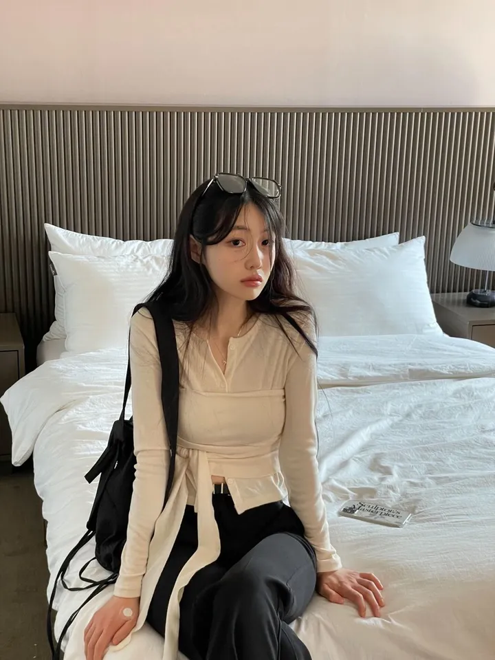 웨이드 무드 버튼 투웨이 물결 랩 가디건 2color 상세 이미지 18