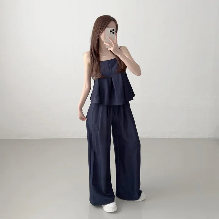 끈조절o [키작녀추천!/나시+팬츠set] 프릴 스퀘어 크롭 나시 블라우스 + 하이웨스트 밴딩 핀턱 주름 와이드팬츠 바캉스 휴가 휴양지 트레이닝 투피스 상하의 세트 (2color) 상세 이미지 16
