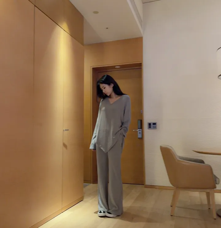 [Made /단품구매가능 /세트3000원할인] 촉촉 촤르르 연유 라떼 트레이닝 세트 여리핏 꾸안꾸 퀄보장 데일리set 핏보장 봄 신상 상세 이미지 124