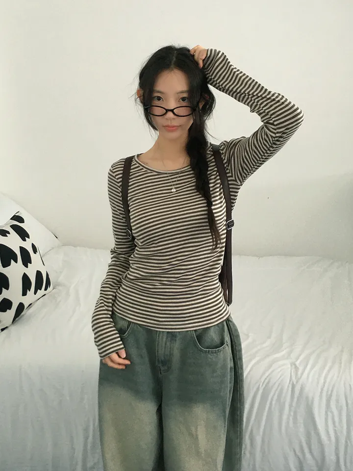 [슬림핏!/간절기,봄필수! 잔단가라 라운드넥 단가라티셔츠 긴팔티셔츠 이너티 기본티] 엘리슬림핏단가라긴팔T 상세 이미지 3