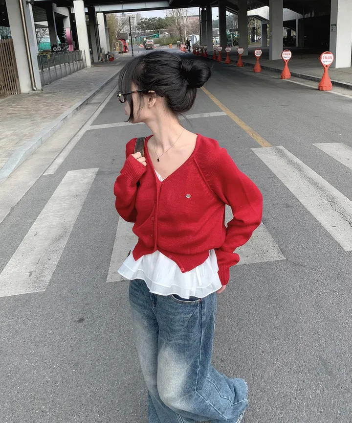 [데일리🫧벚꽃룩] 부코 펜던트 브이넥 니트 가디건 봄 가을 / 벚꽃룩 개강룩 데이트룩 여름가디건 여름니트 클래식블랑 상세 이미지 3