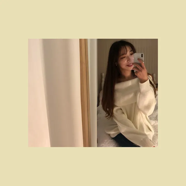 파격할인![당일출고!/누적만삼천장!/77까지]도톰한 오버핏 오프 숄더 여리 루즈 니트 (4 color) 상세 이미지 3