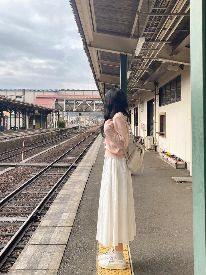 봄필수템 [브이넥/라운드넥] 소장각 라운드 브이넥 기본핏 긴팔 가디건 상세 이미지 7