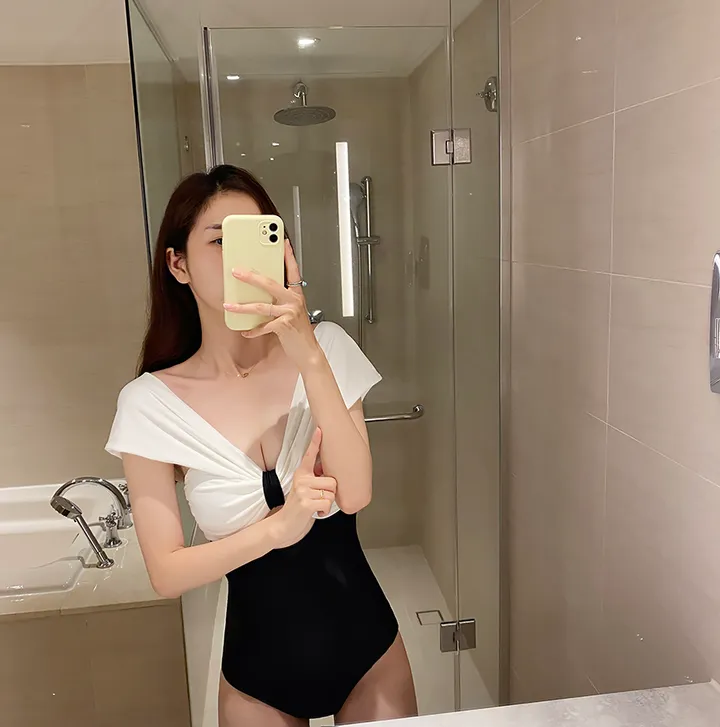 [페미닌] 배색 트임 그레이스 모노키니 호텔 호캉스 수영복 비치웨어 상세 이미지 14